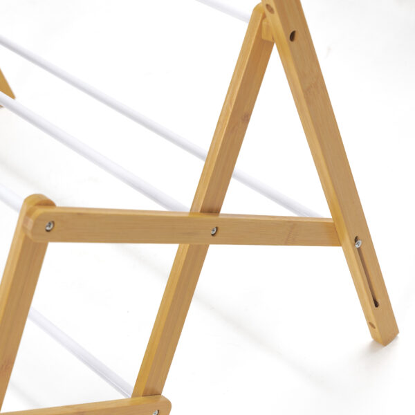 Wall-Mounted Cloth Rack